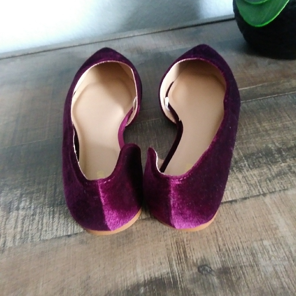Mossimo Burgundy Velvet Flats - Picture 8 of 8